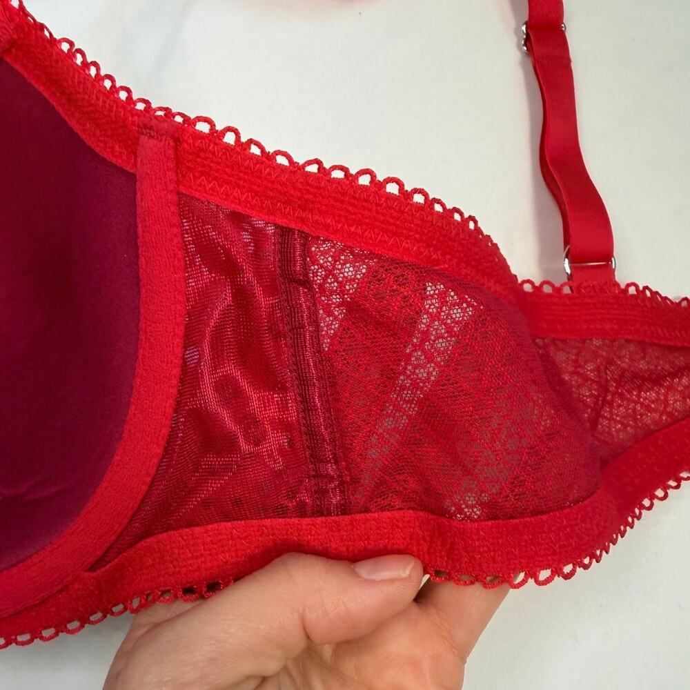Victoria’s Secret Dream Angels Bra Set 36C M Red Black Lace Demi Cheeky NWT - Picture 6 of 9